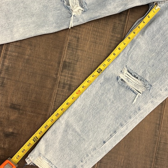 AS NEW ZARA HIGH WAIST MOM JEANS SIZE 8 - Picture 8 of 16